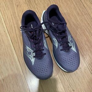 Saucony endorphin speed 4